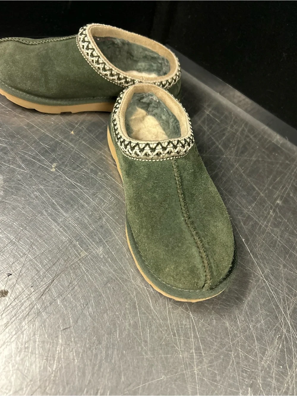 Ugg Sandals Size 2 Girl